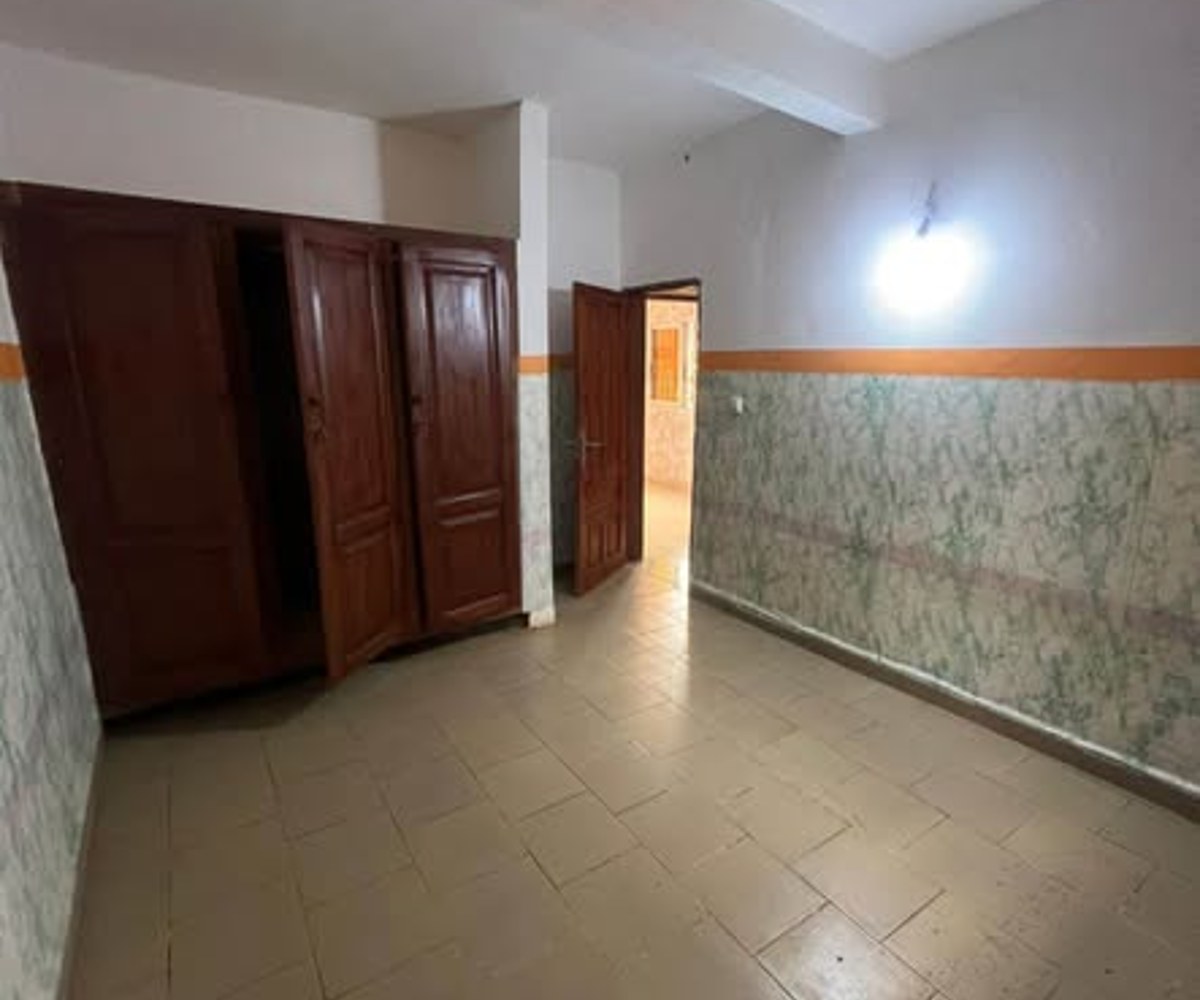 Studio moderne à Damas, Yaoundé - 70 000 FCFA/mois