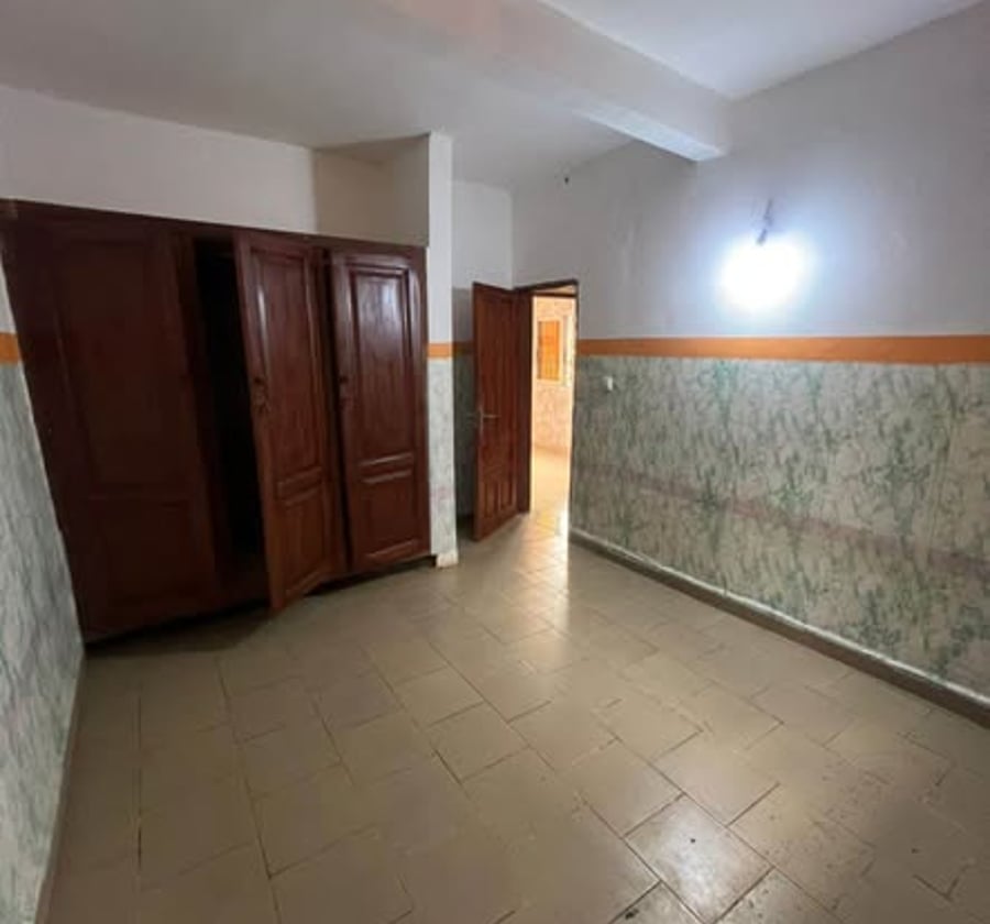 Studio moderne à Damas, Yaoundé - 70 000 FCFA/mois