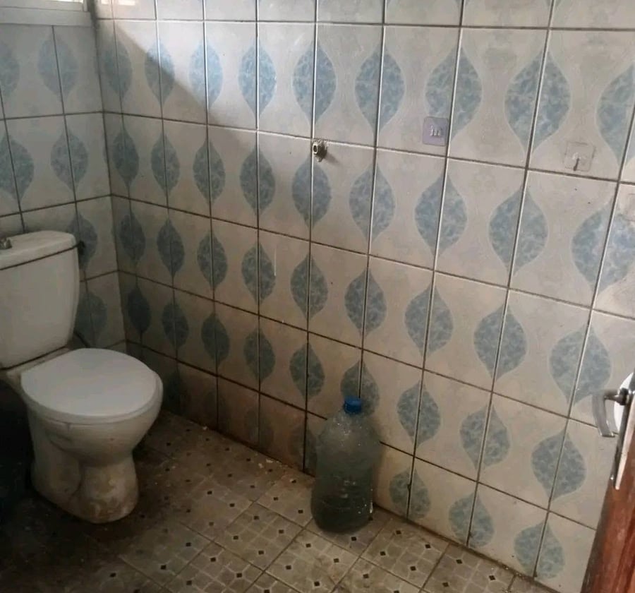 Studio moderne à louer à Ndogpassi 2