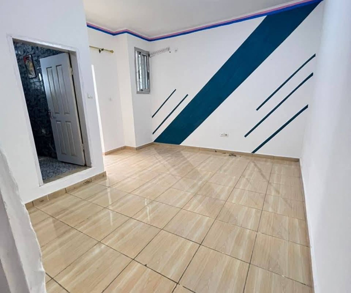 Studio moderne à louer à Logpom