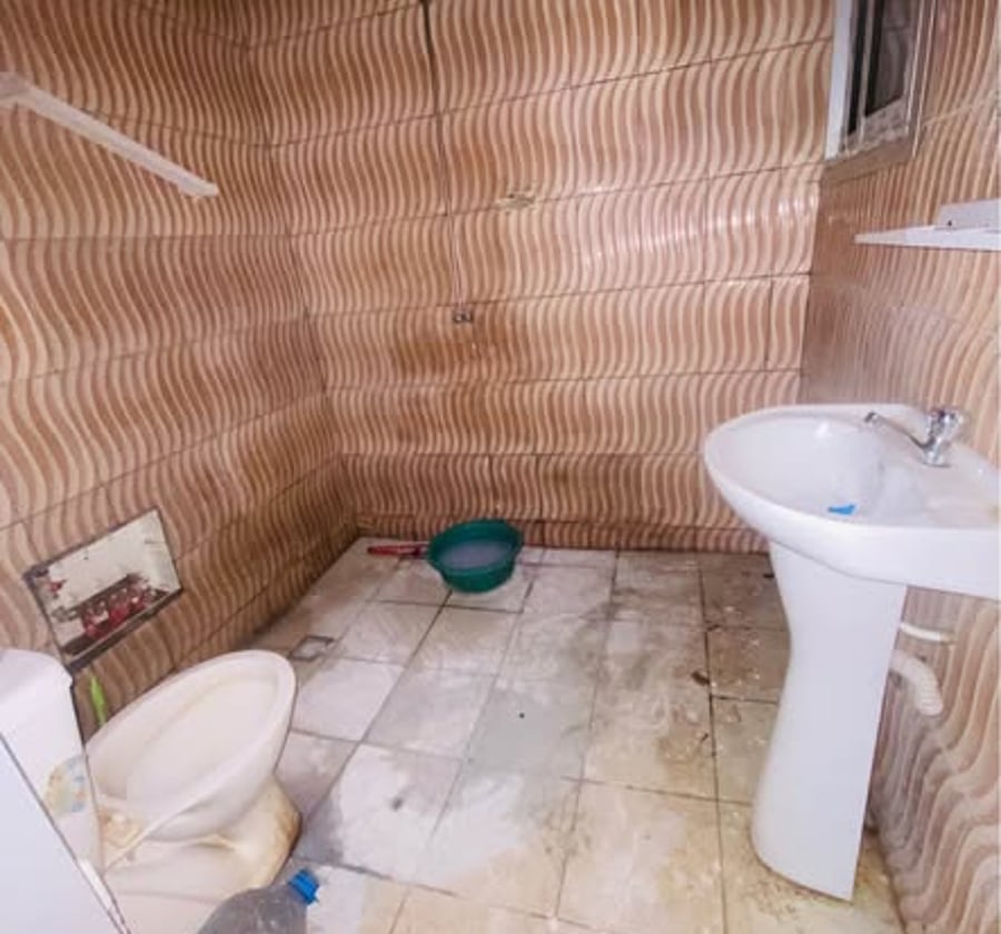 Chambre moderne à louer PK15, Douala