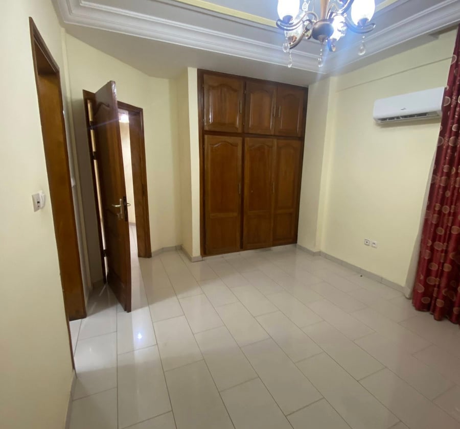 Appartement moderne à Bastos - 2 chambres