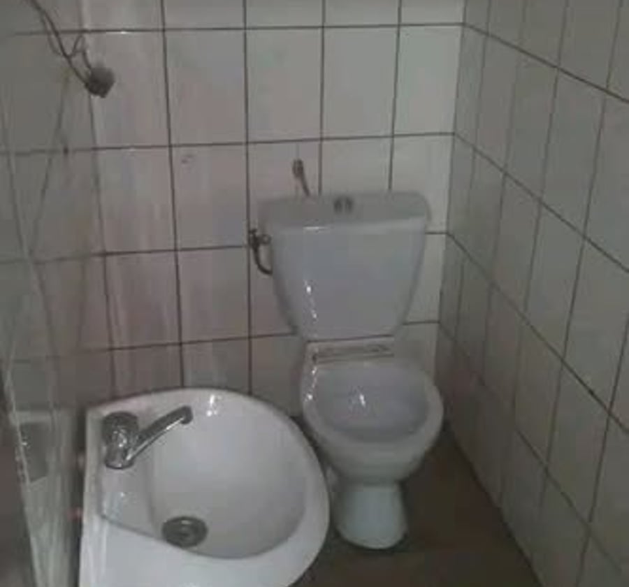 Chambre moderne à louer - Hôpital général, Douala