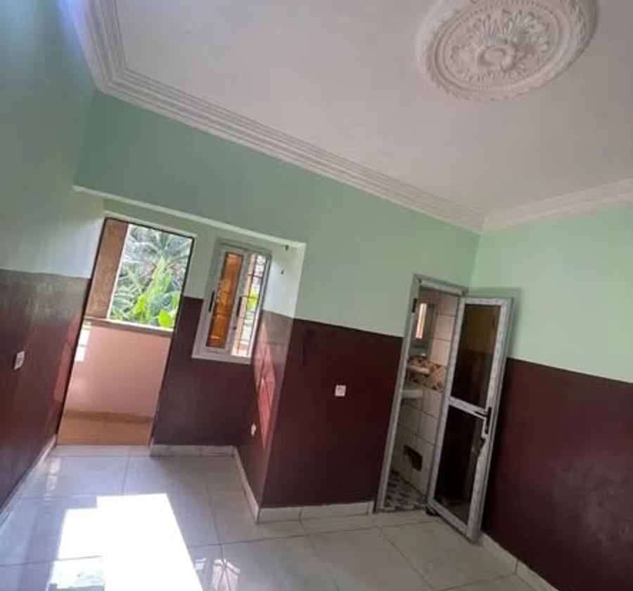 Chambre staffée au PK15, Douala