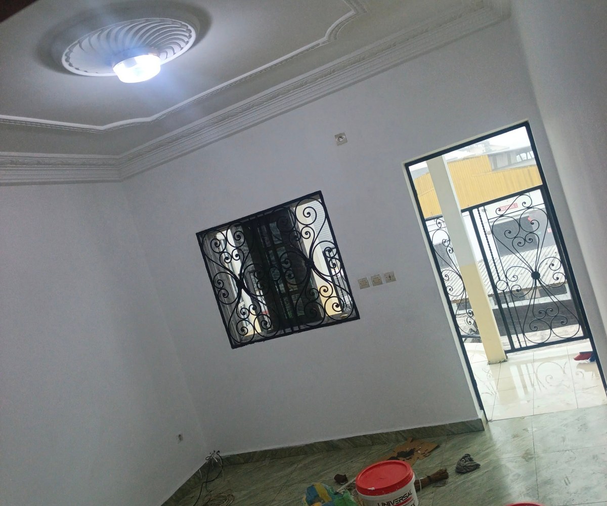 Studio moderne à louer – PK8, Douala