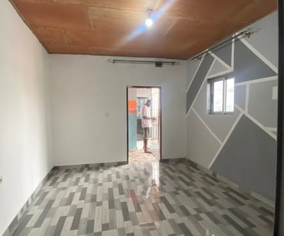 Chambre moderne 3 pièces - Entrée Simbock, Yaoundé