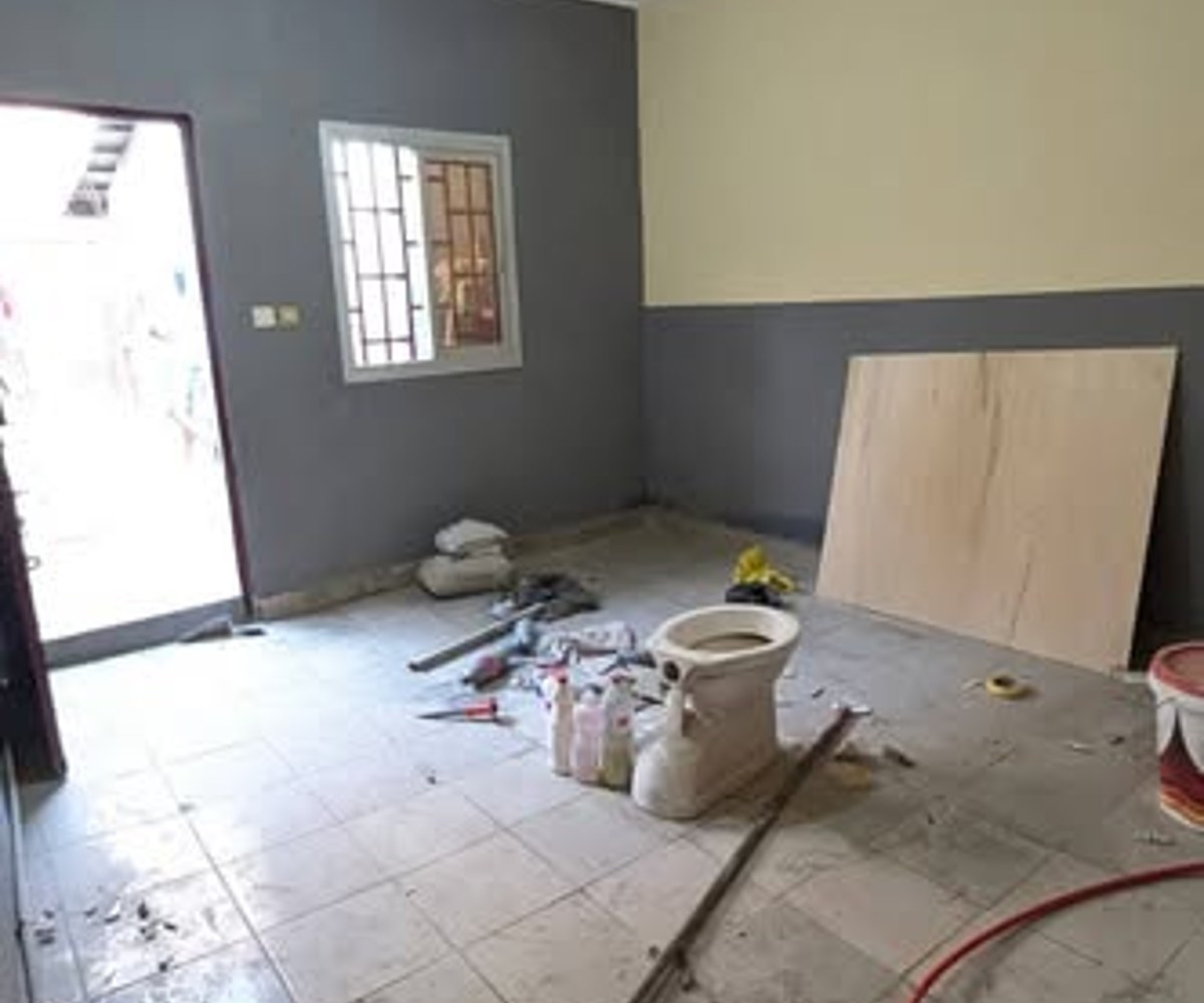 Vaste chambre moderne à Ndogbong
