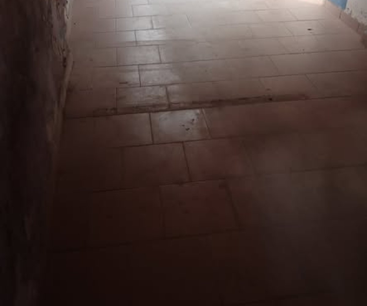Vaste boutique à louer à Bépanda, Douala