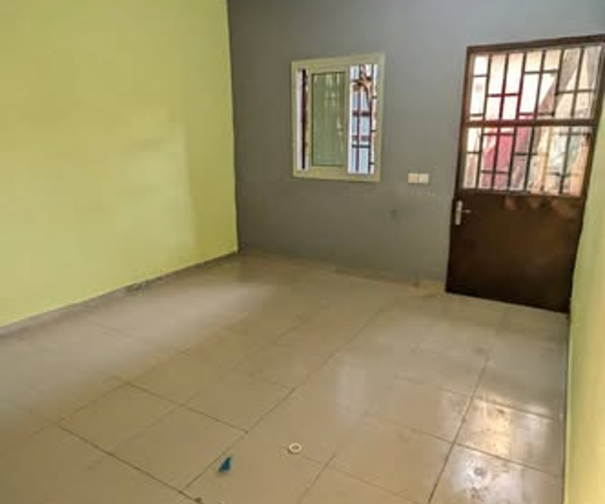 Vaste chambre moderne - Ndogbong