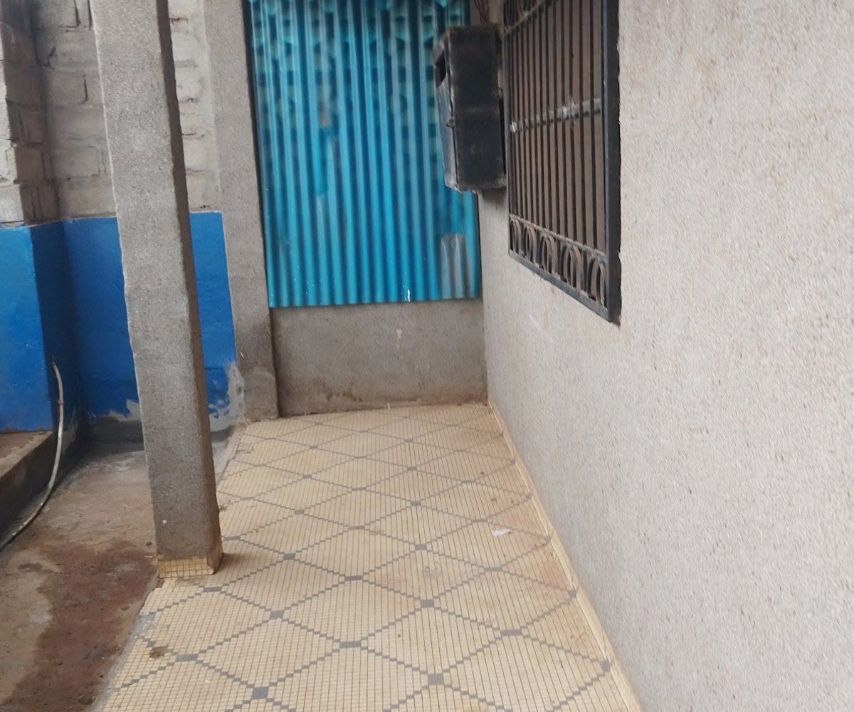 Villa à louer – Anguissa, Yaoundé