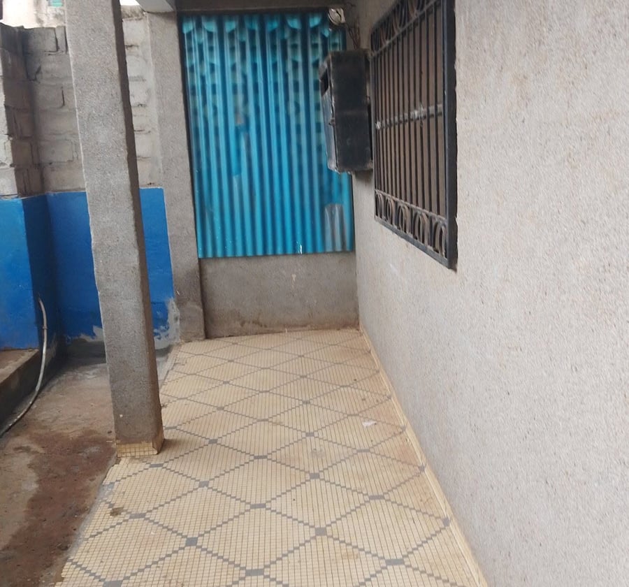 Villa à louer – Anguissa, Yaoundé