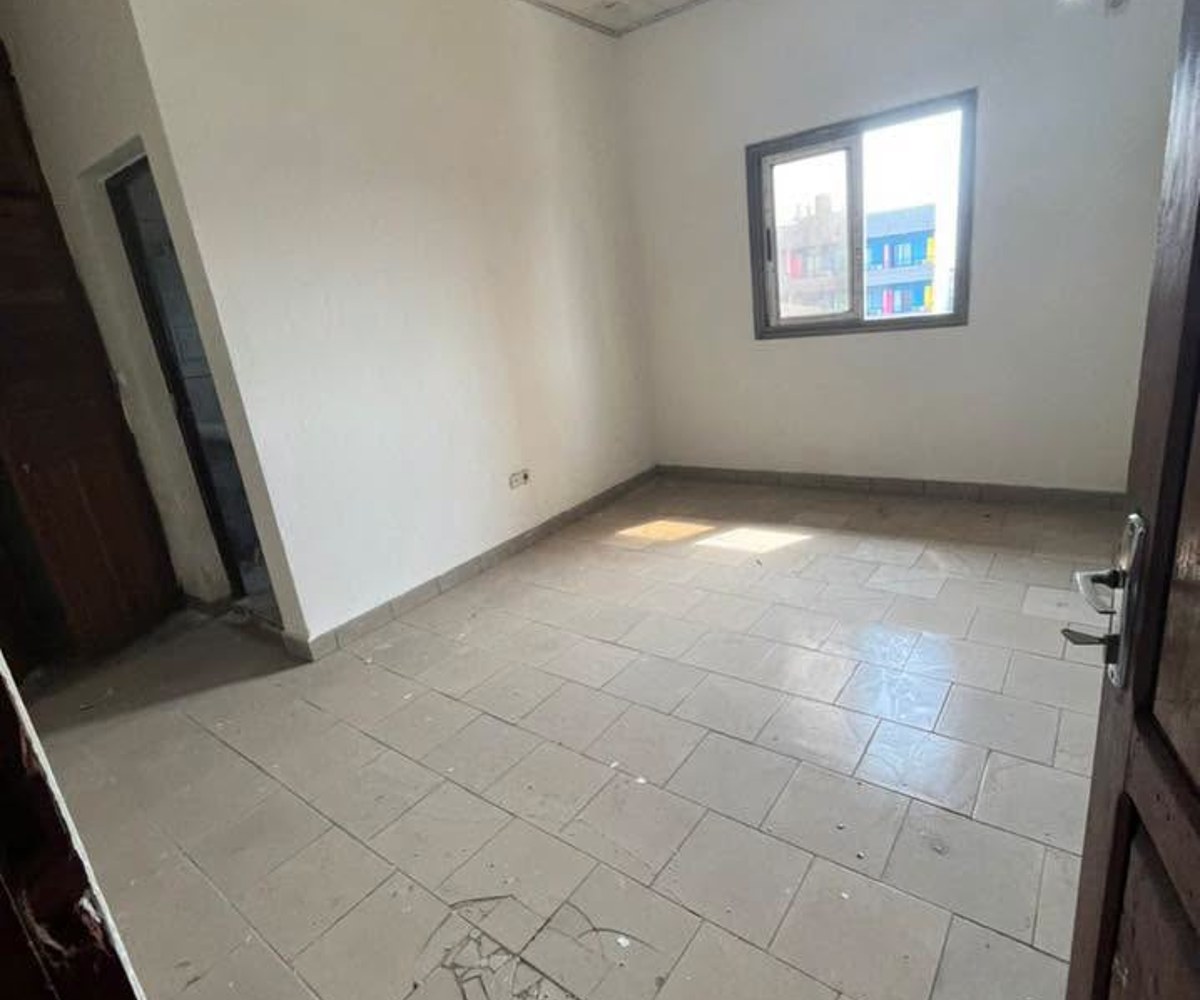 Très vaste appartement moderne à louer – Ndogbong