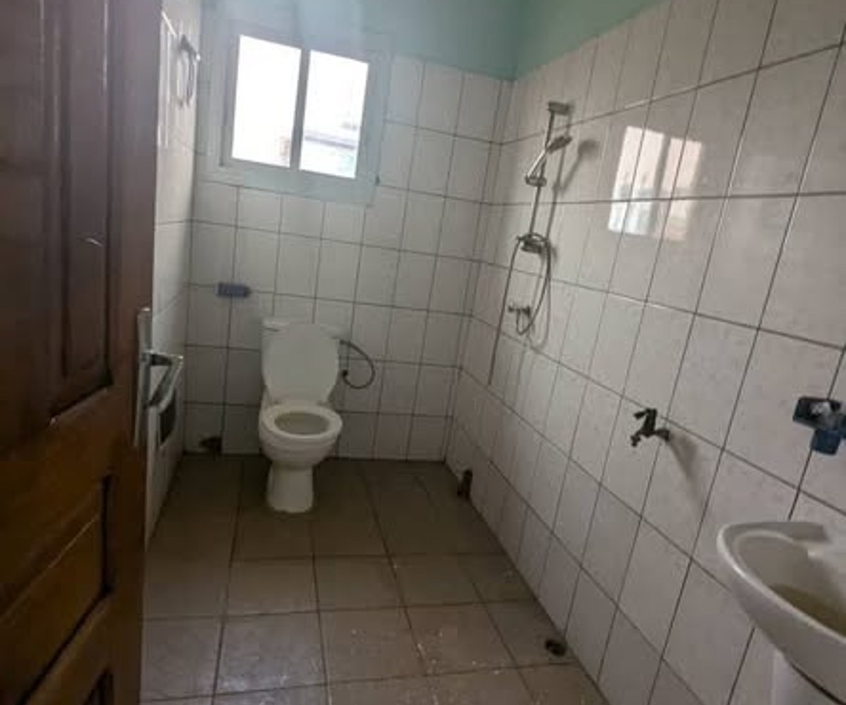 Appartement 3 chambres à louer – Omnisport, Yaoundé