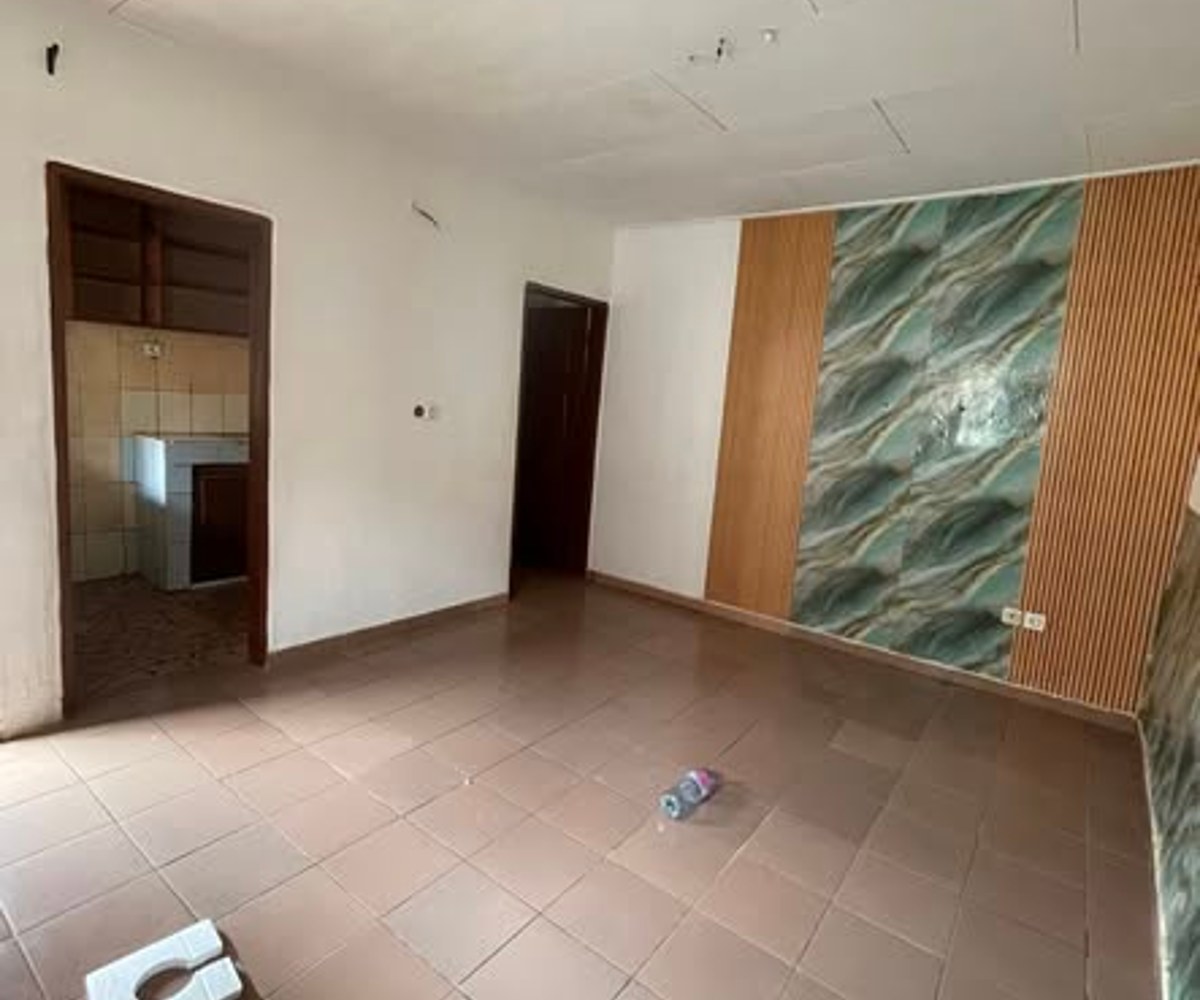 Studio à louer à Eleveur, Yaoundé