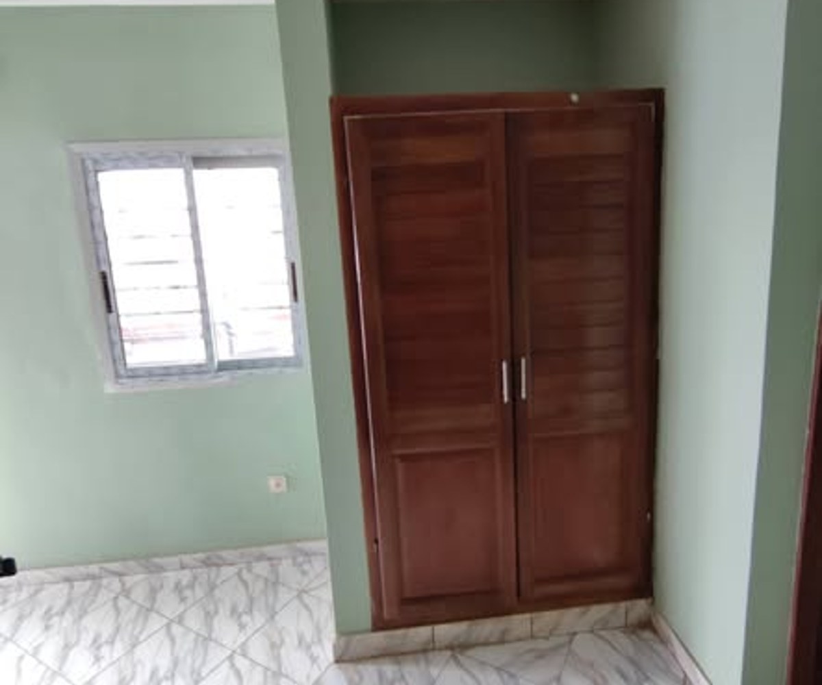 3 chambres modernes à louer – Nkolfoulou, Yaoundé