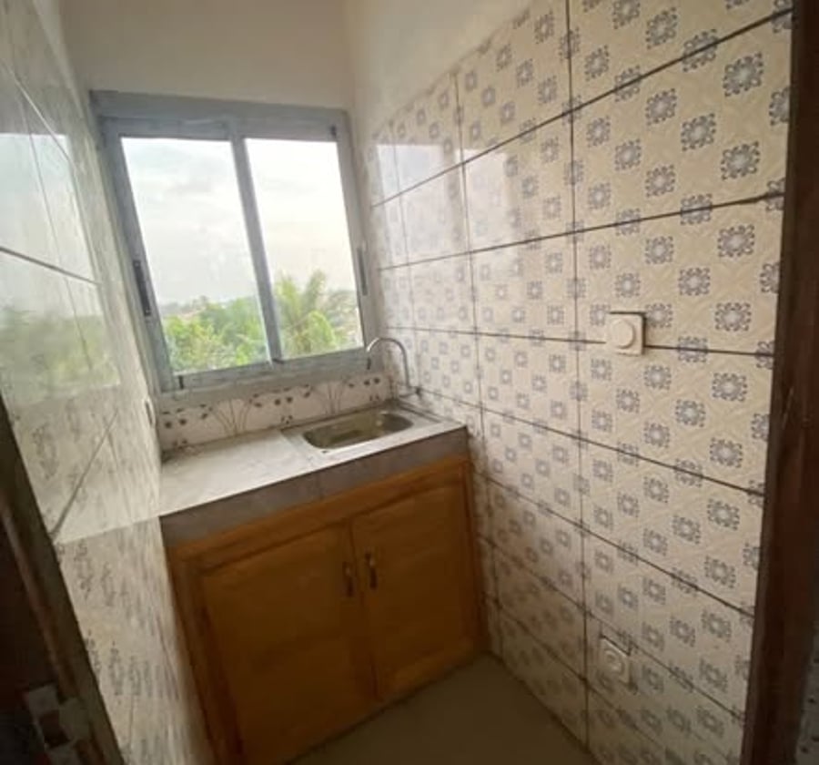 Chambre moderne à Nouvelle Road - 40 000 FCFA/mois