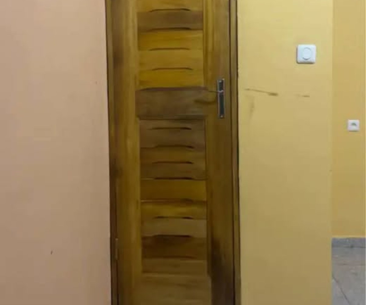 Chambre moderne à louer à Simbock Mbalgon
