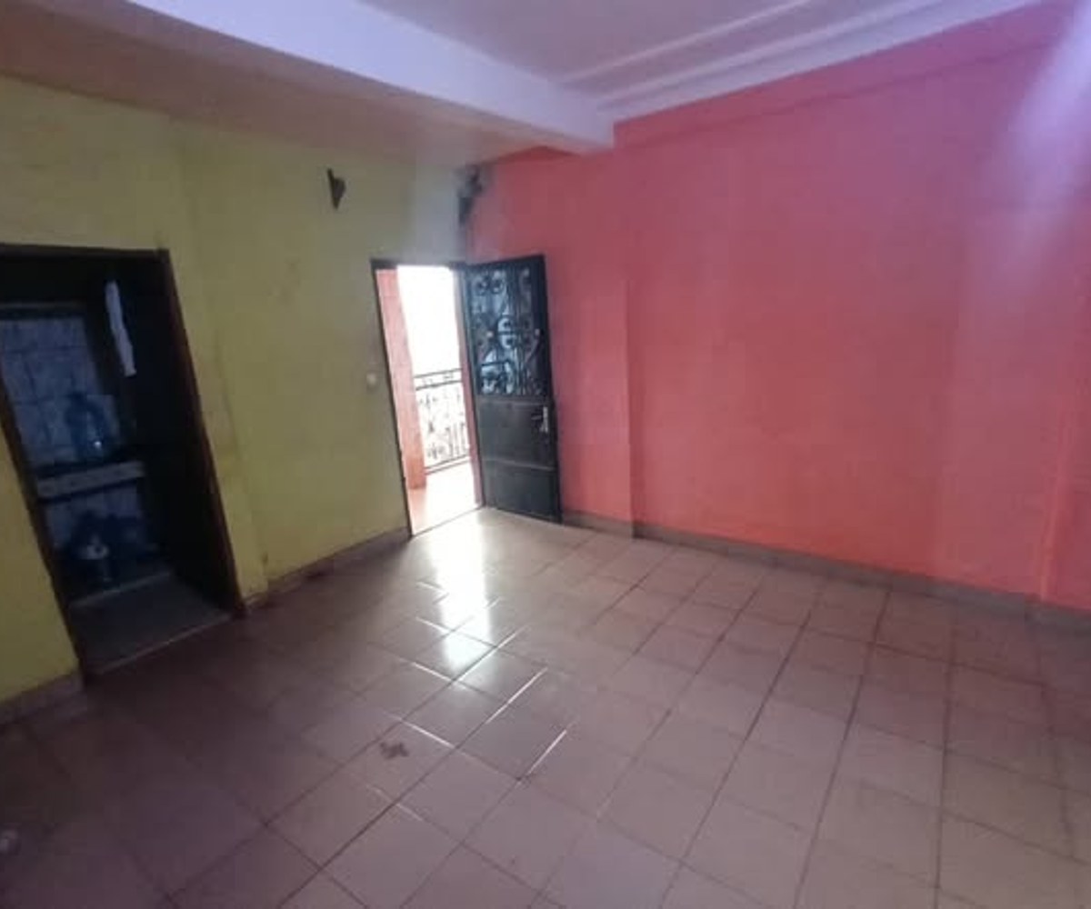 Studio moderne à louer Oyom Abang