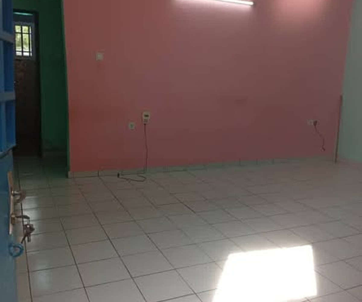 Studio moderne au PK12 Douala