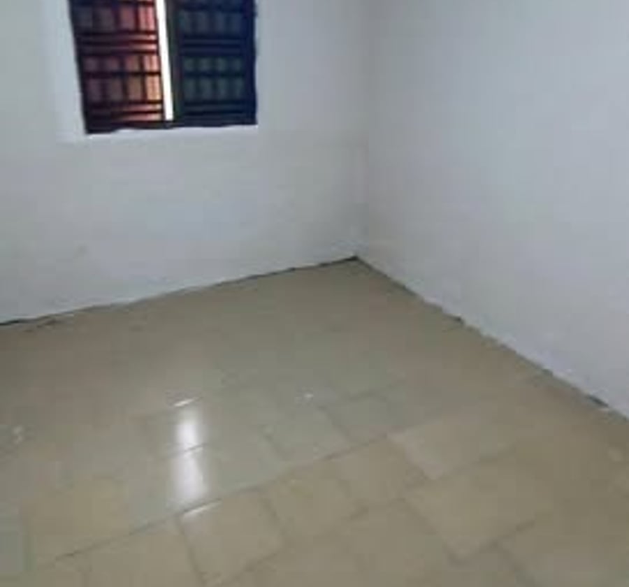 Studio individuel à louer à Nlongkak