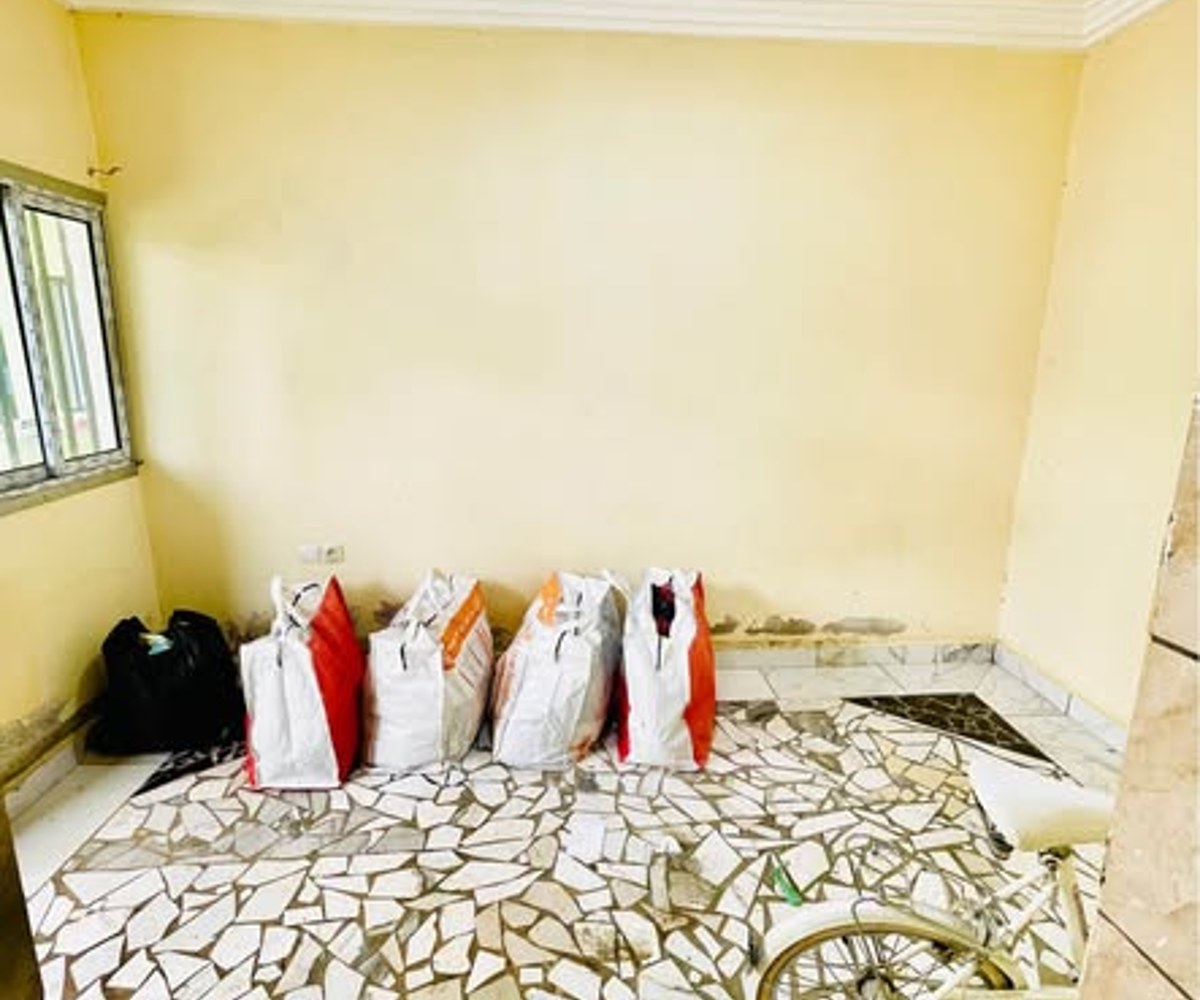 Chambre moderne à Biyem-Assi
