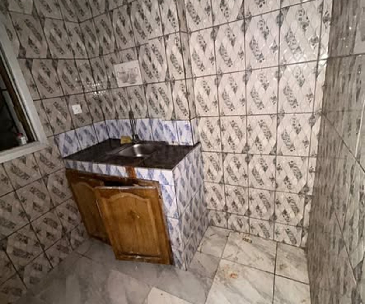 Studio moderne à louer à Makepe Marie Lumière