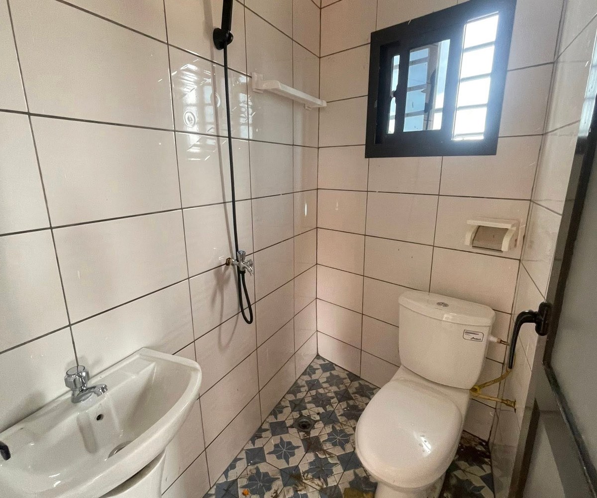 Chambre moderne à louer à Logbessou