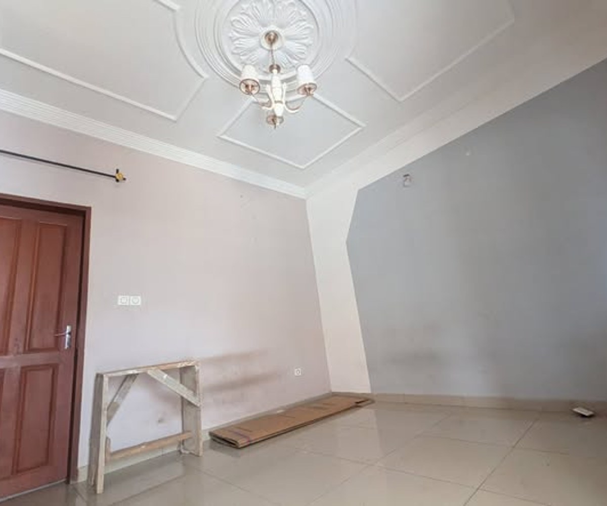 Studio à louer à Emana - 65 000 FCFA/mois