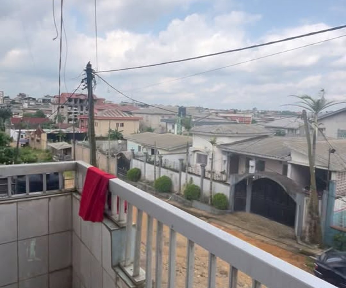 Appartement à louer à Makepe