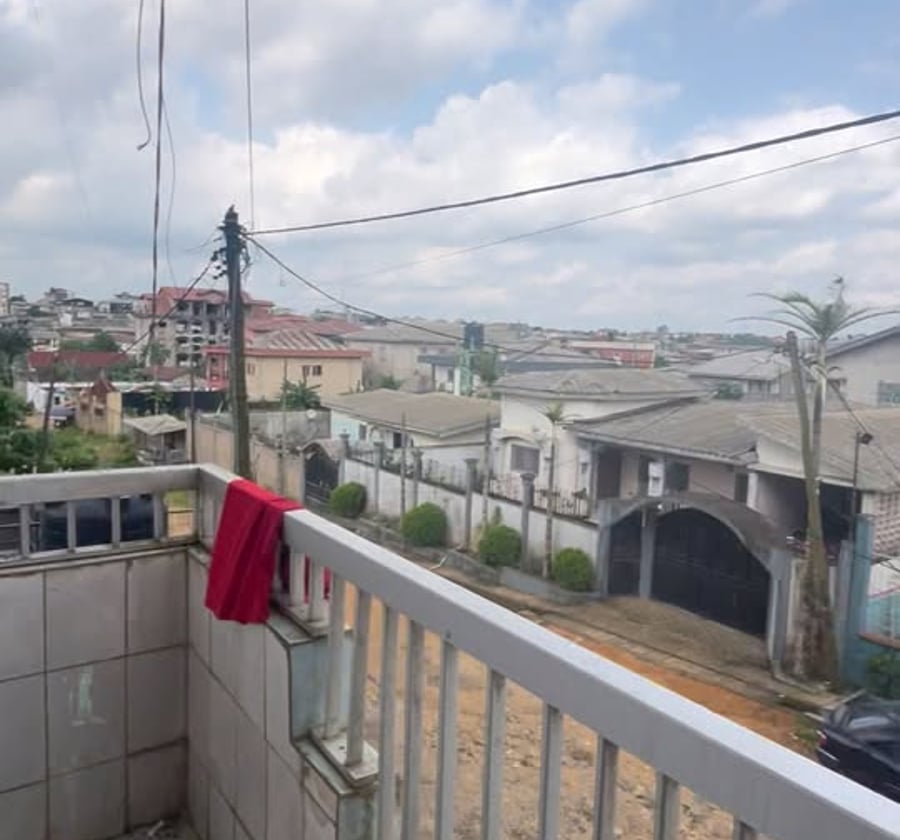 Appartement à louer à Makepe