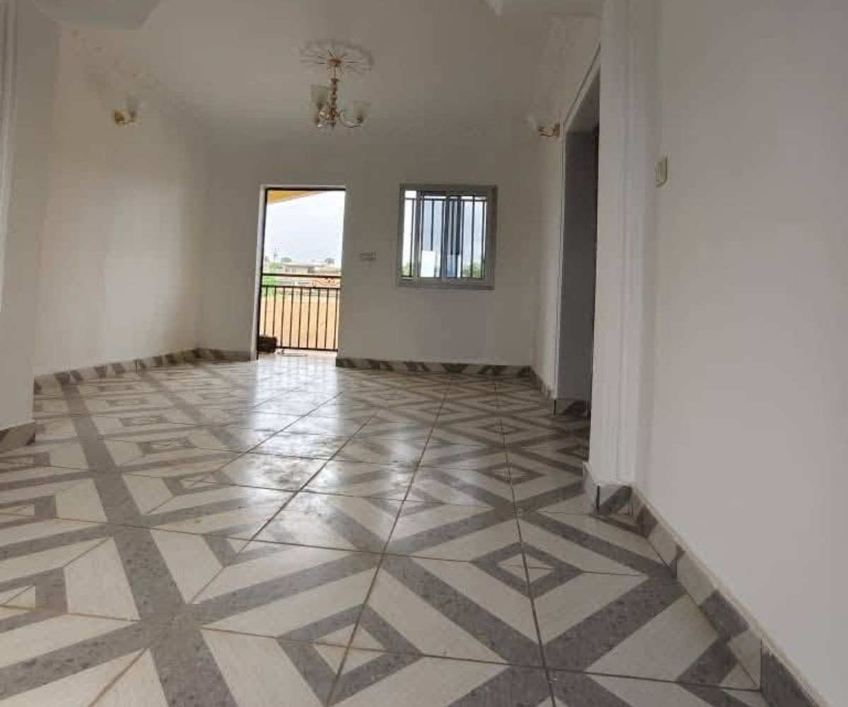 Appartement moderne à louer à Nkolmesseng