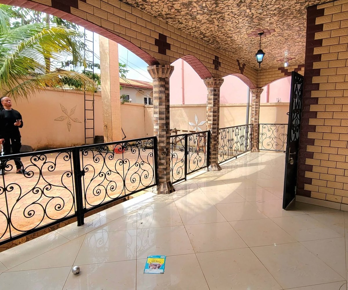 Appartement moderne à louer – Damas, Yaoundé