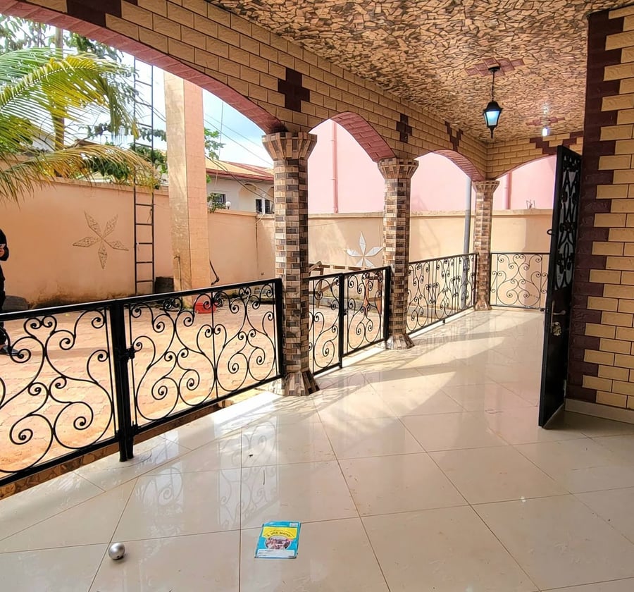 Appartement moderne à louer – Damas, Yaoundé