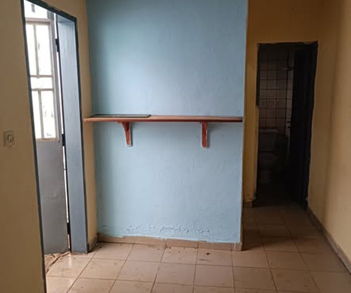 Chambre moderne à Etoug-Ebe (lycée)
