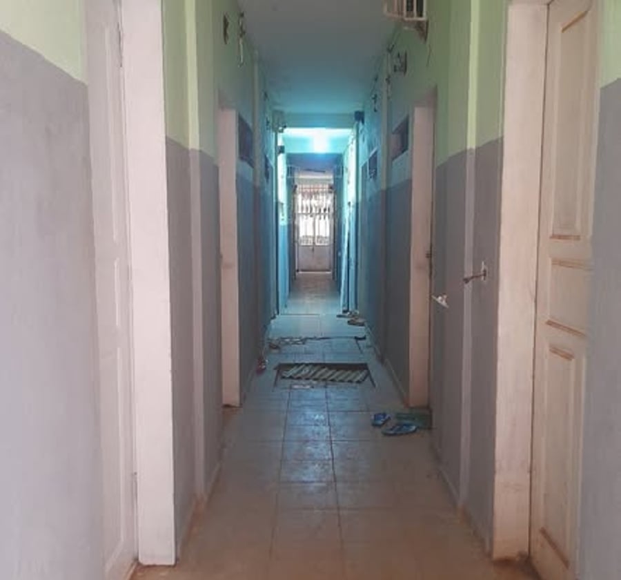 Chambre moderne à louer à Soa
