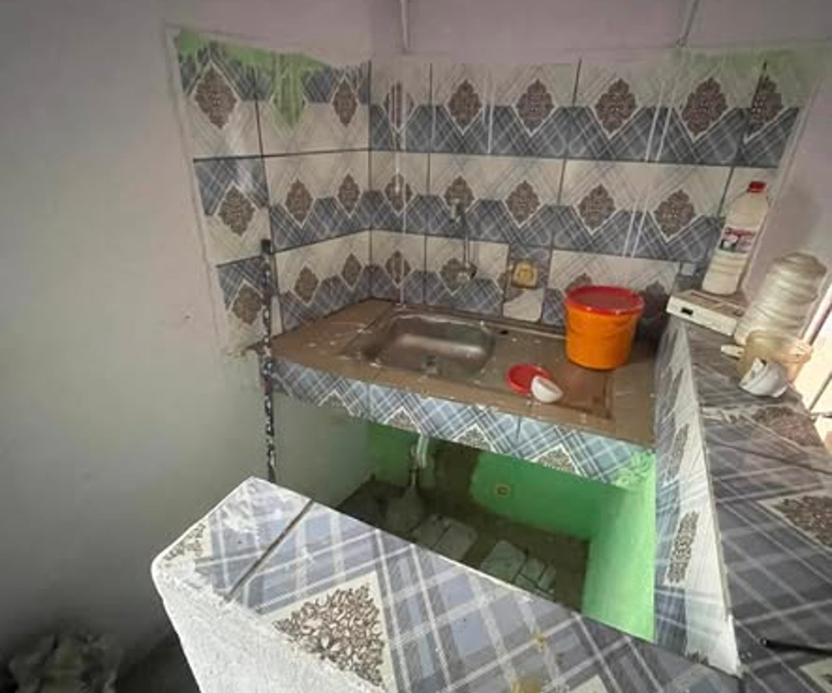 Studio moderne à louer - Ange Raphaël Carrefour IPA (45 000 FCFA/mois)