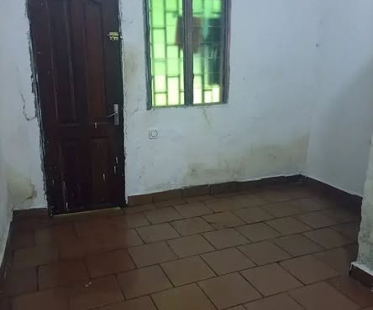 Jolie chambre moderne à louer à Beedi