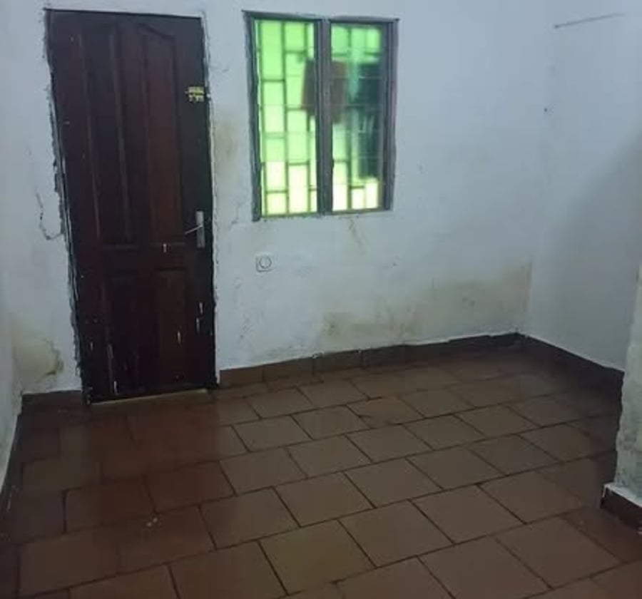 Jolie chambre moderne à louer à Beedi