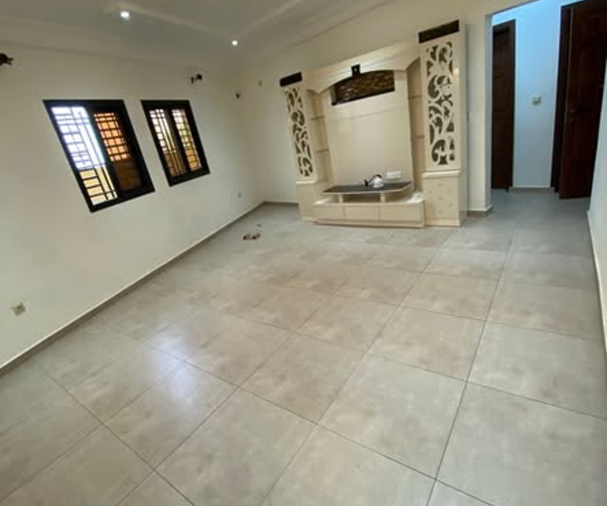 Appartement VIP moderne à louer – Titi Garage