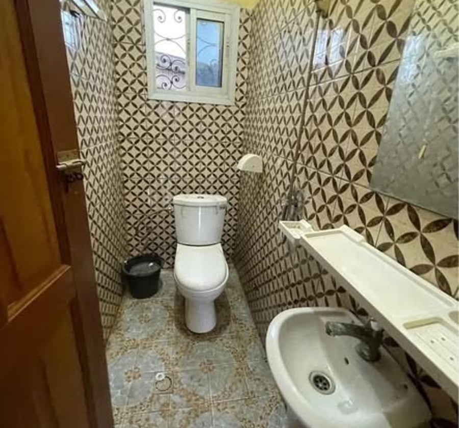 Studio moderne à louer à Ngousso