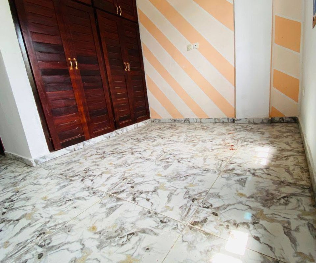 Vaste appartement moderne et studios neufs à Logpom