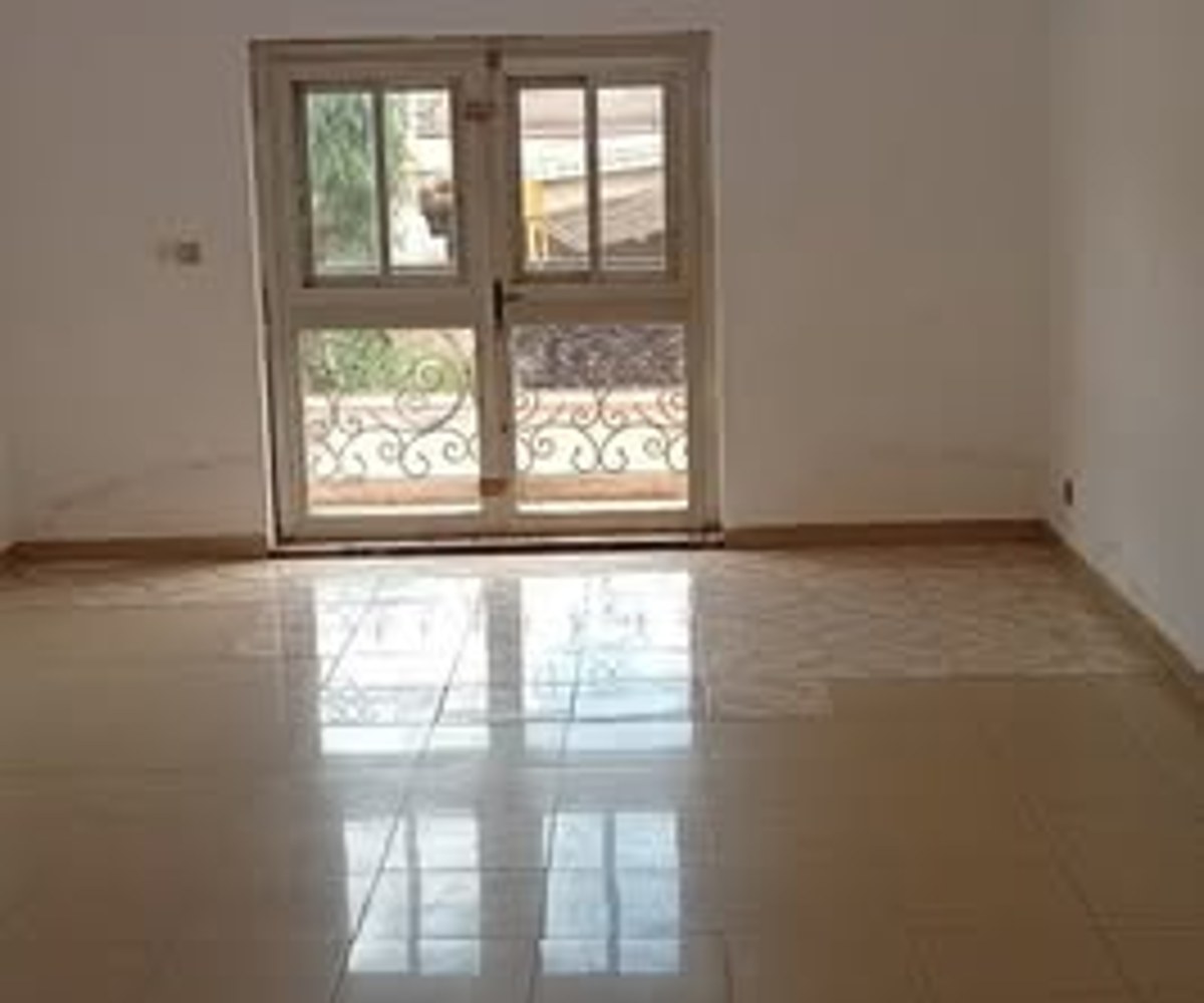Vaste appartement VIP à louer - Odza