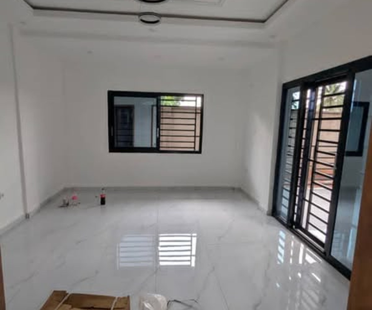 Appartement neuf haut standing en duplex à louer à Olembé