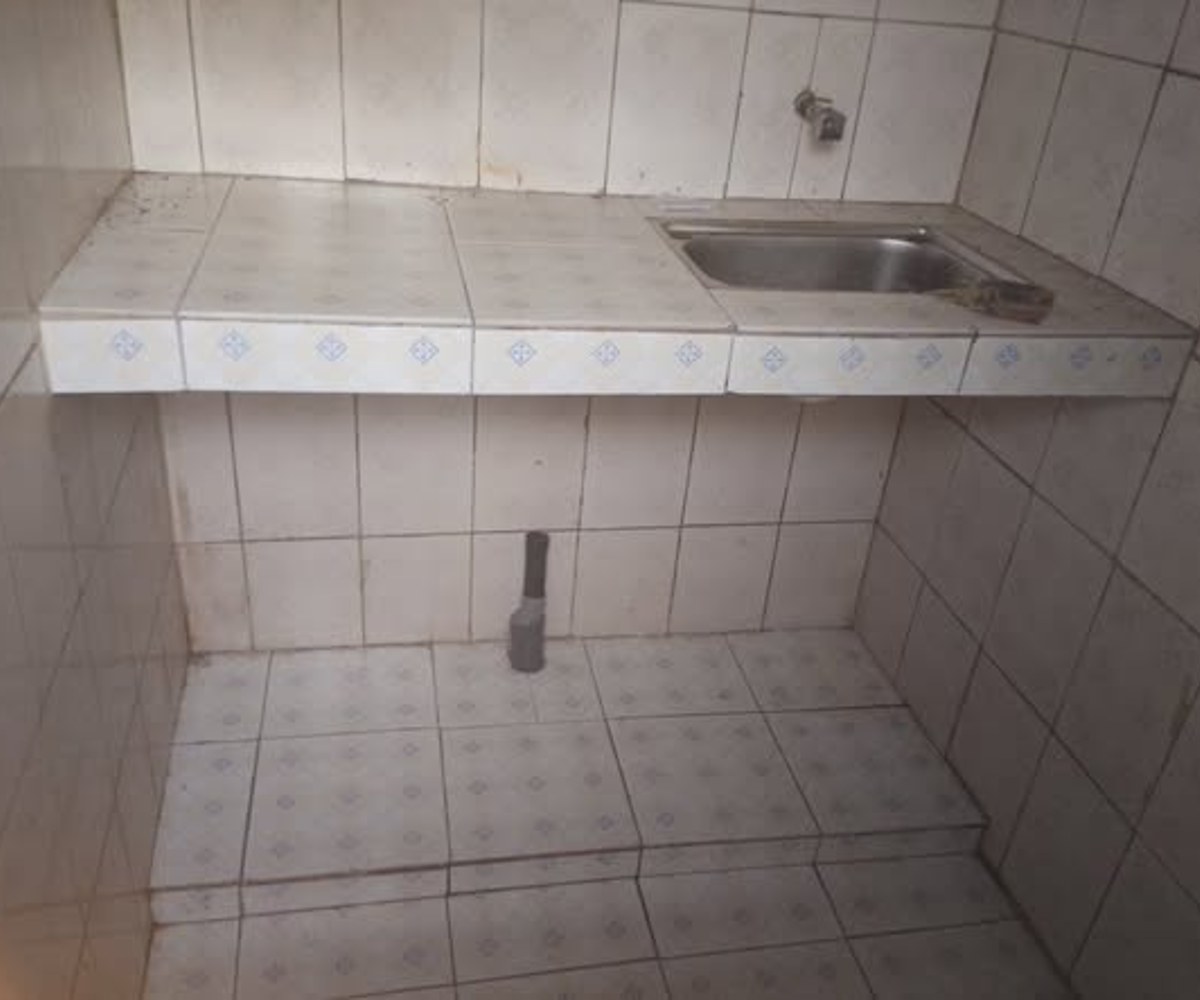 Studio moderne à louer à PK 11