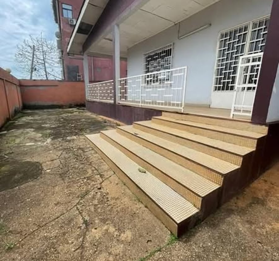 Villa de 4 chambres à louer à Melen