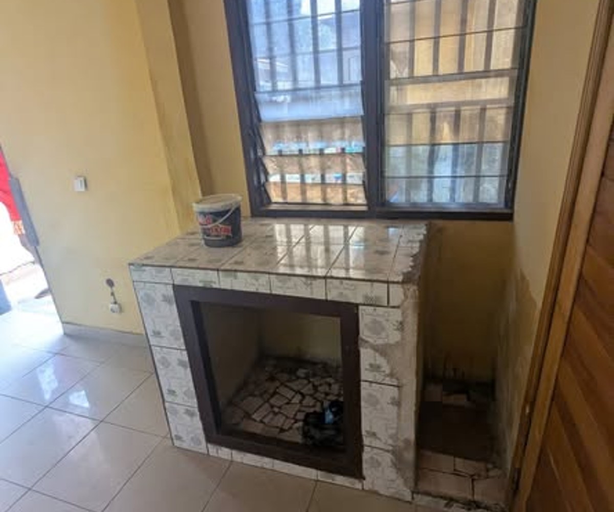 Grande chambre moderne à louer - Auberge bleue, Douala