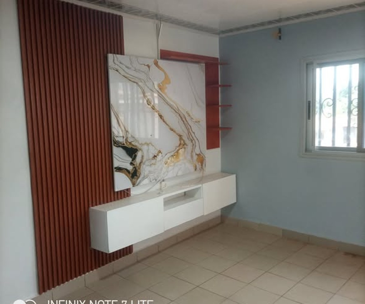 Appartement moderne à louer - Petit Marché Odza