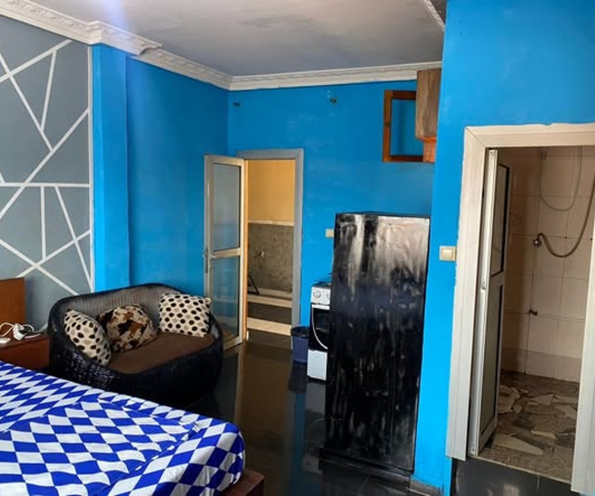 Chambre meublée à Bastos, Yaoundé