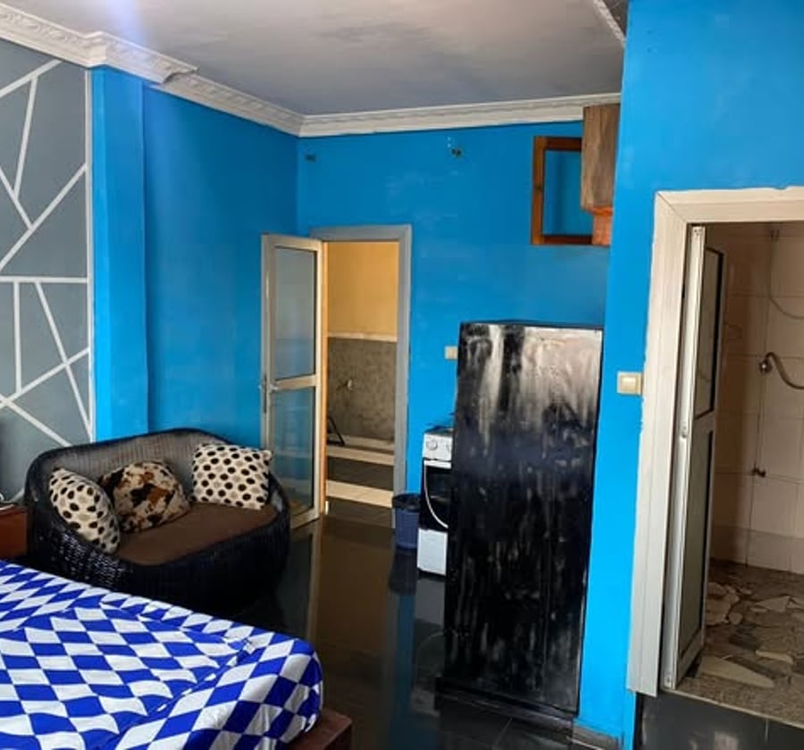Chambre meublée à Bastos, Yaoundé
