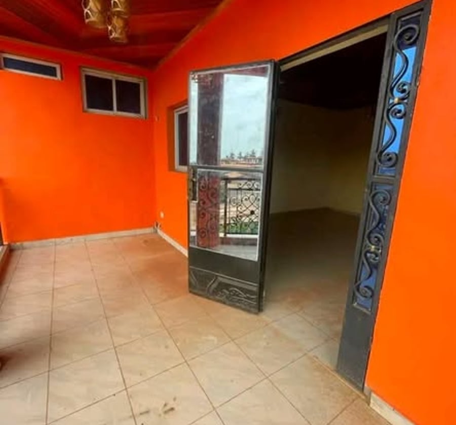 Appartement 2 chambres à Santa Barbara - Douala
